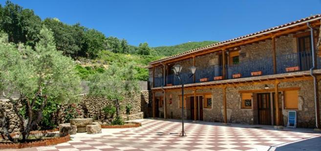 Albergue El Solitario Баньос-де-Монтемайор Экстерьер фото